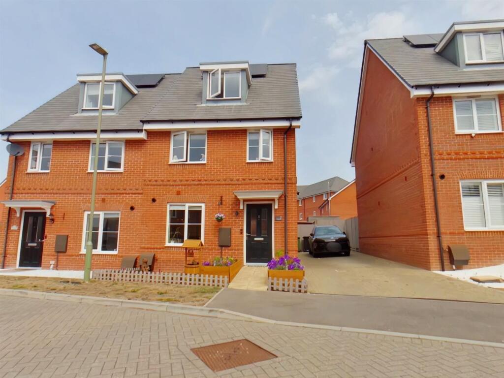 Main image of property: Vosper Lane, Bursledon, Southampton