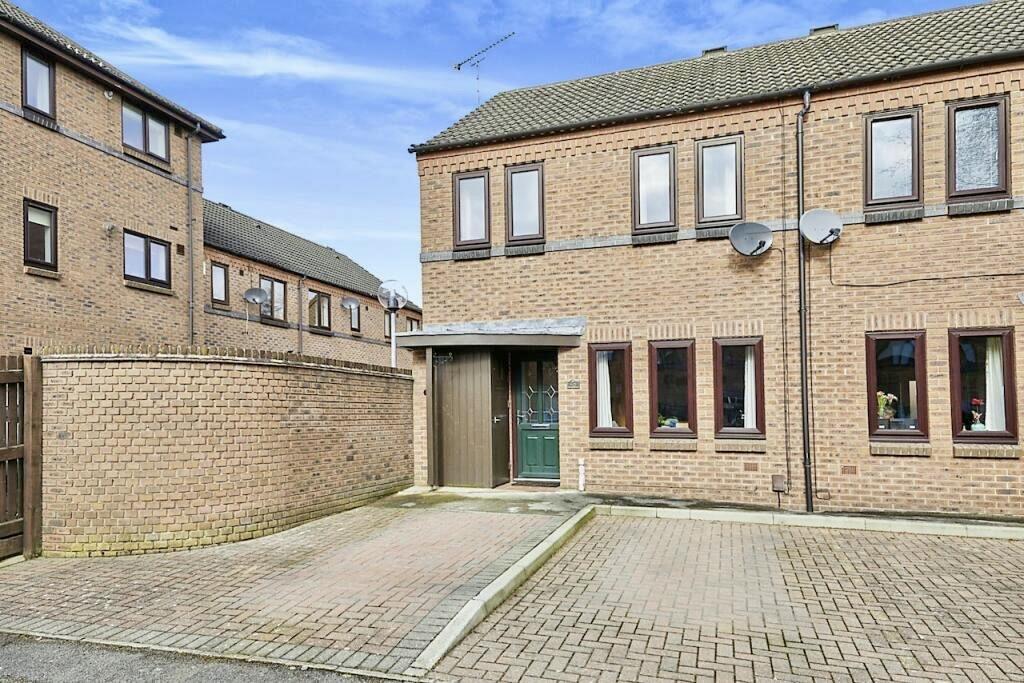 Main image of property: Etruria Gardens, Derby