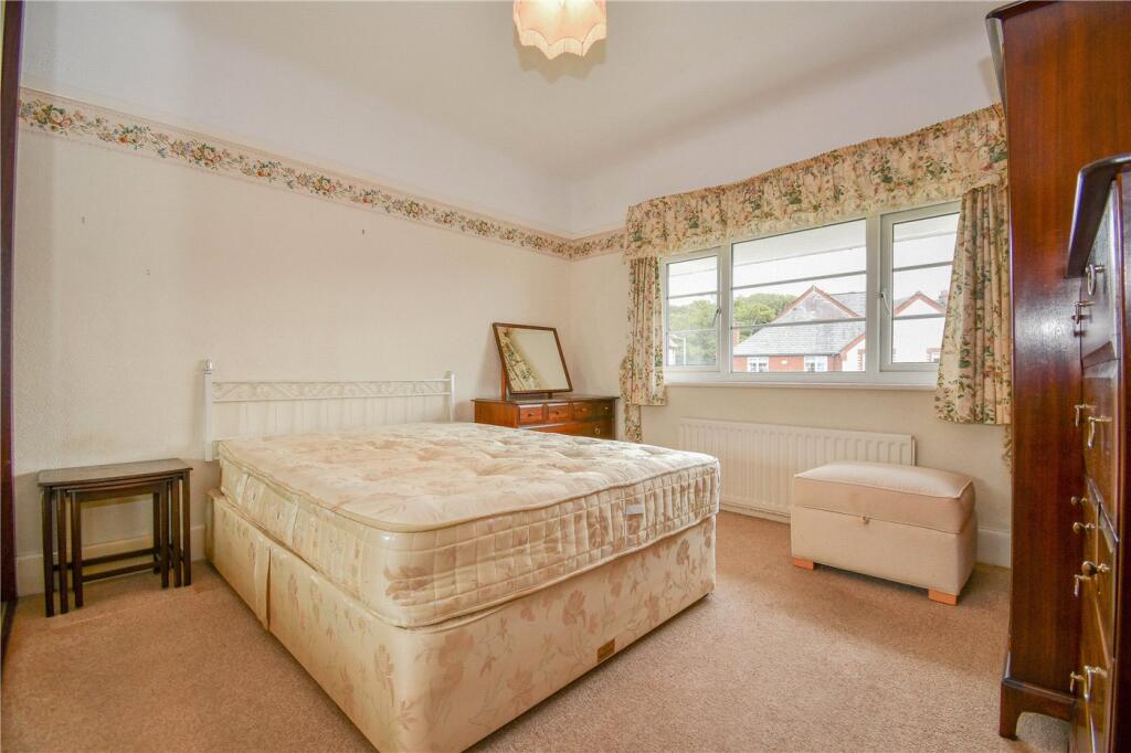 Apartment in West Kirby, Grange - View 5