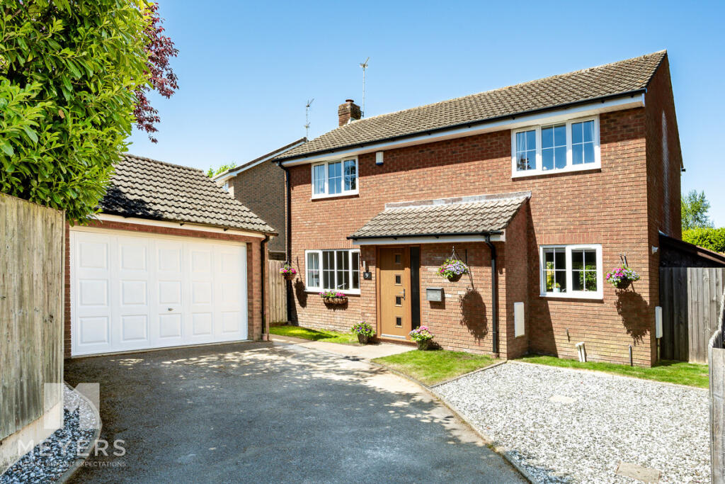 Haywards Farm Close | Verwood | BH31