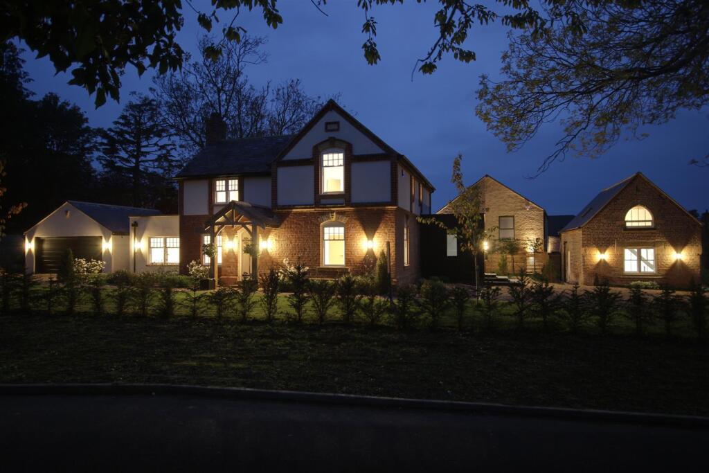 Southfield, Little Weighton Road, Walkington