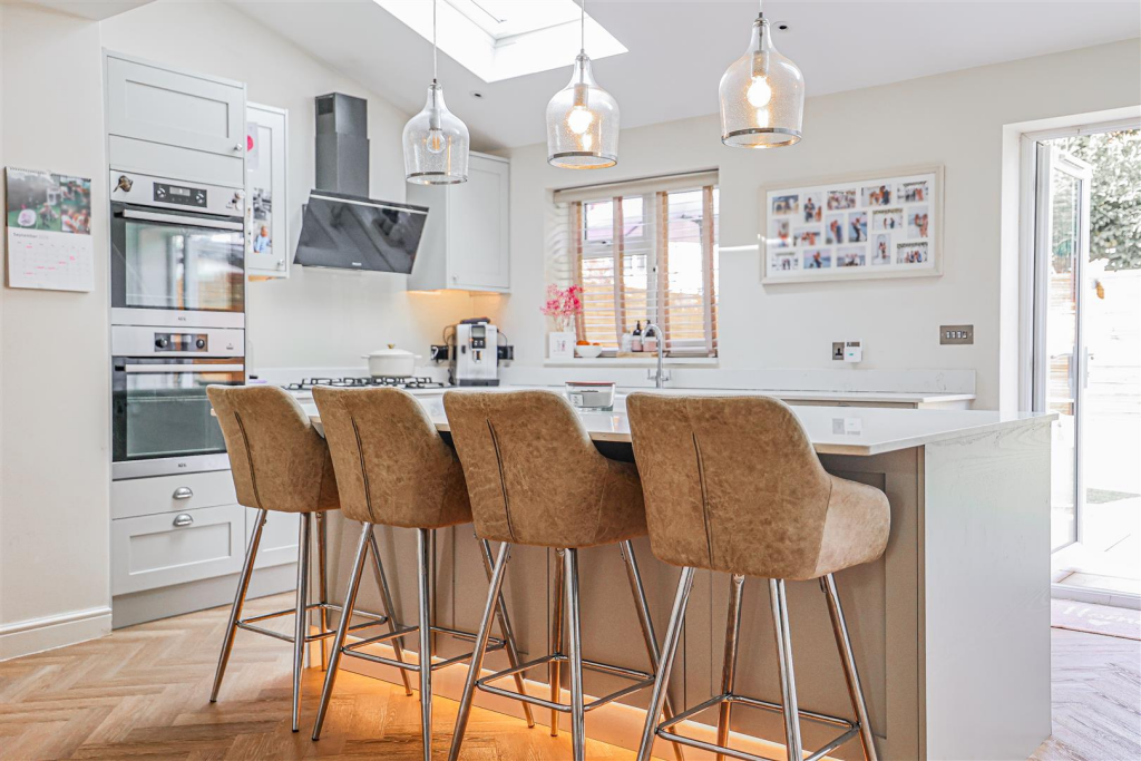 House in Dacorum, Hertfordshire - View 3