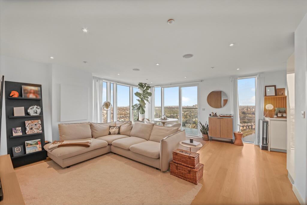 Main image of property: Woodberry Grove, London N4