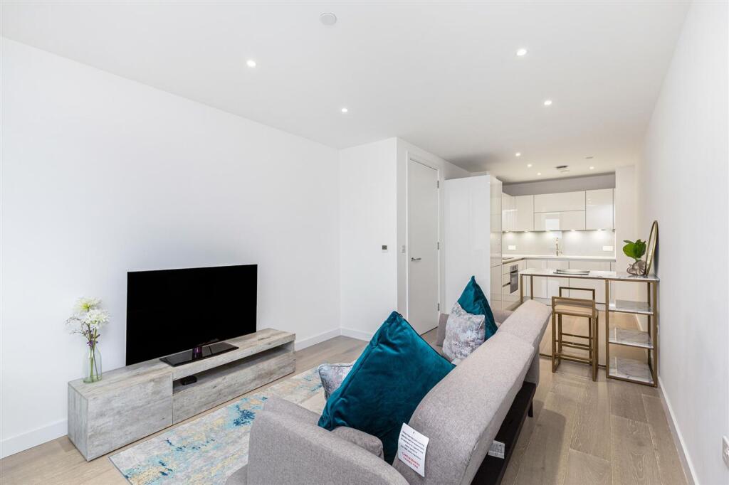 Main image of property: City North Place, City North East Tower, N4
