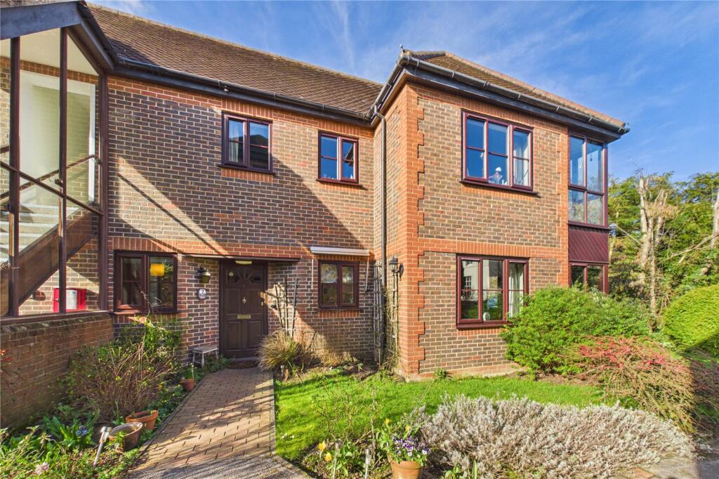 Main image of property: Willows Court, Station Road, Pangbourne, Reading, RG8