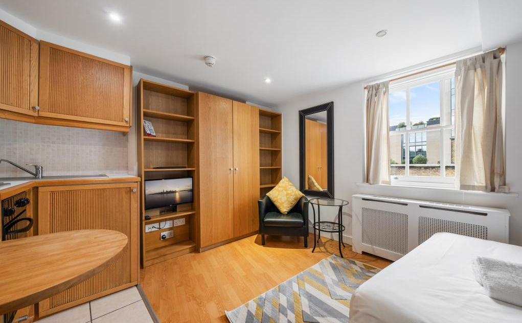 Apartment in London - View 3