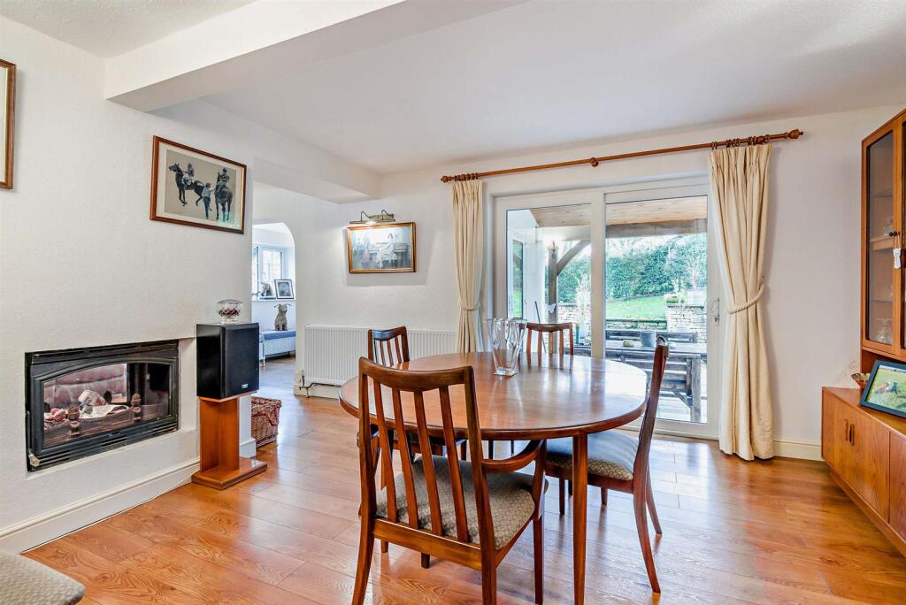 North Cerney, Cirencester photo 4