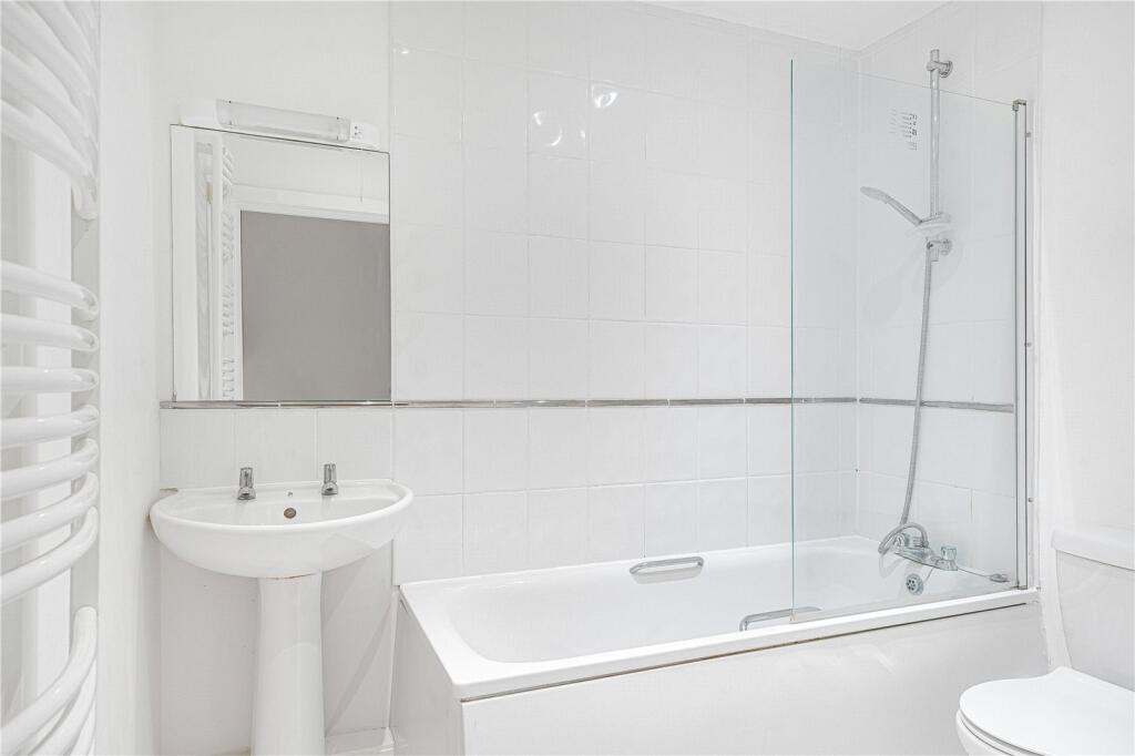 Apartment in London - View 5