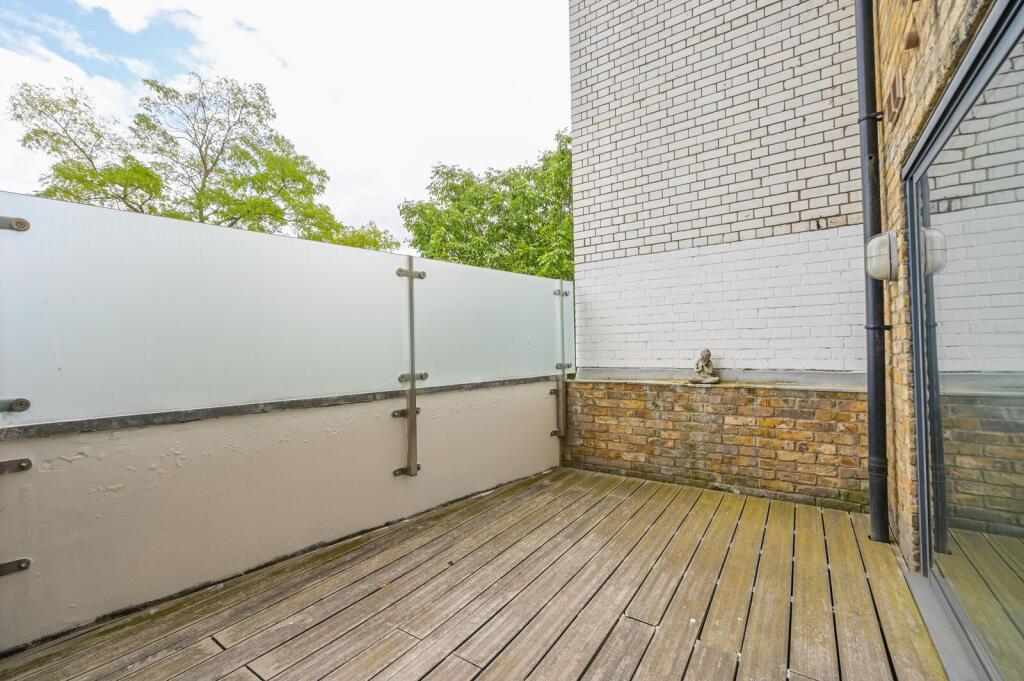 Apartment in London, Spitalfields, Whitechapel - View 5