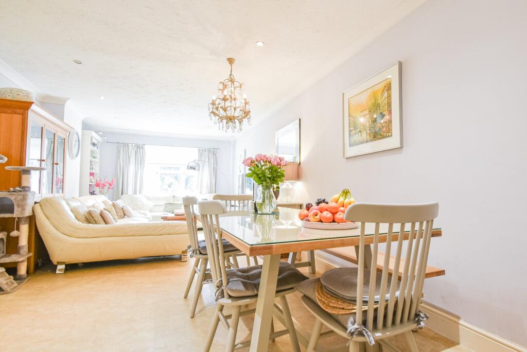 House in Newbury, West Berkshire - View 5