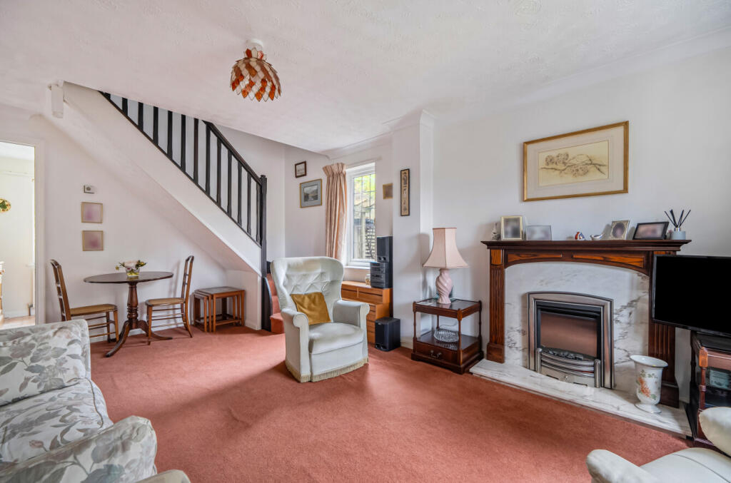 Tuesley Corner, Godalming, Surrey, GU7 photo 2