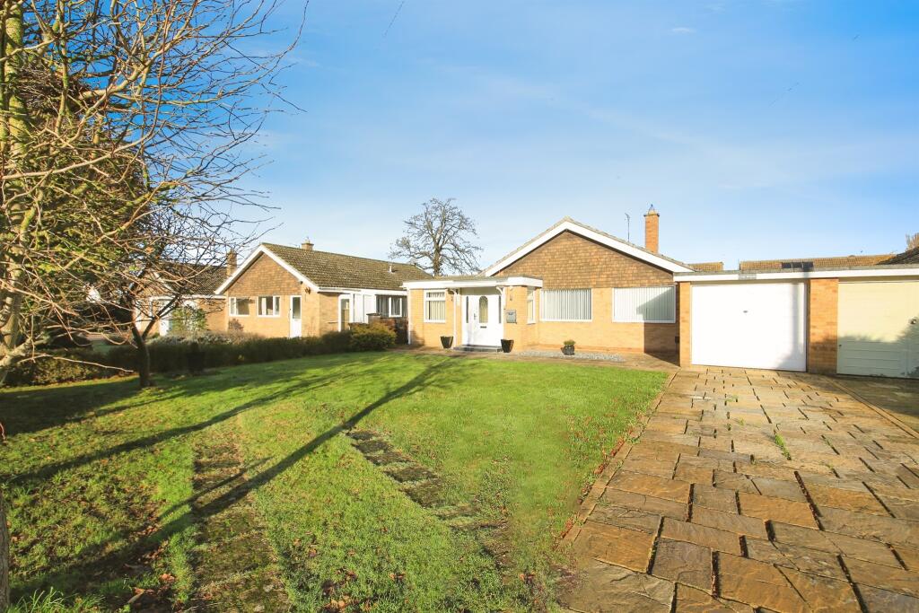 3-bed bungalow on Bank Drive, Wisbech, £290,000