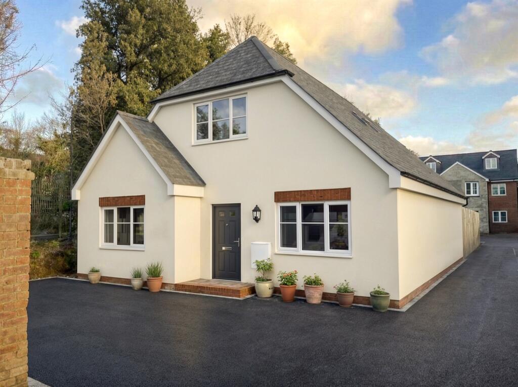Main image of property: The Avenue, Wilton, Salisbury