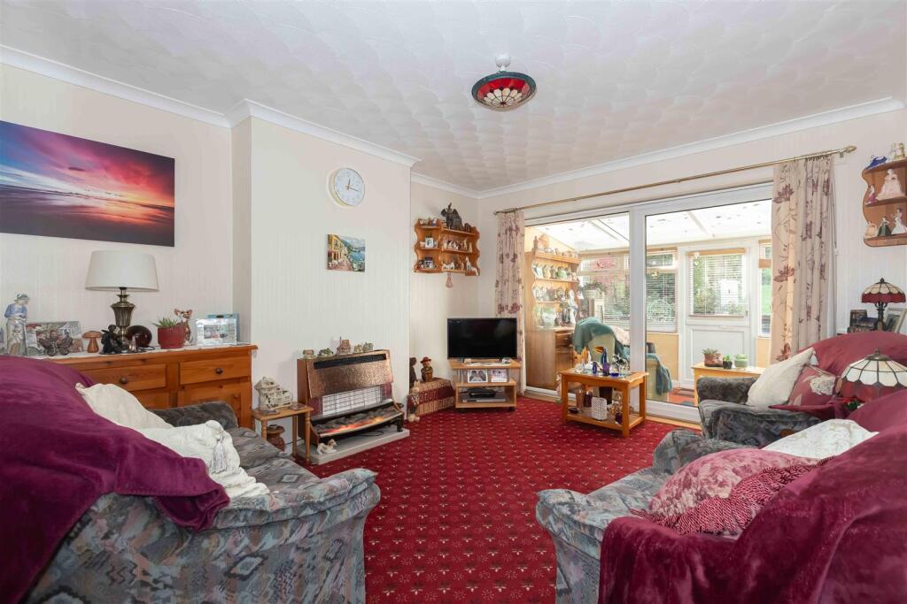 Hillview Road, Worthing photo 3