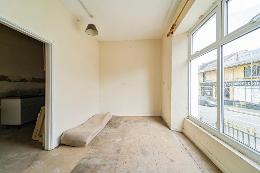 House in Pembroke Dock, Pembrokeshire - View 4