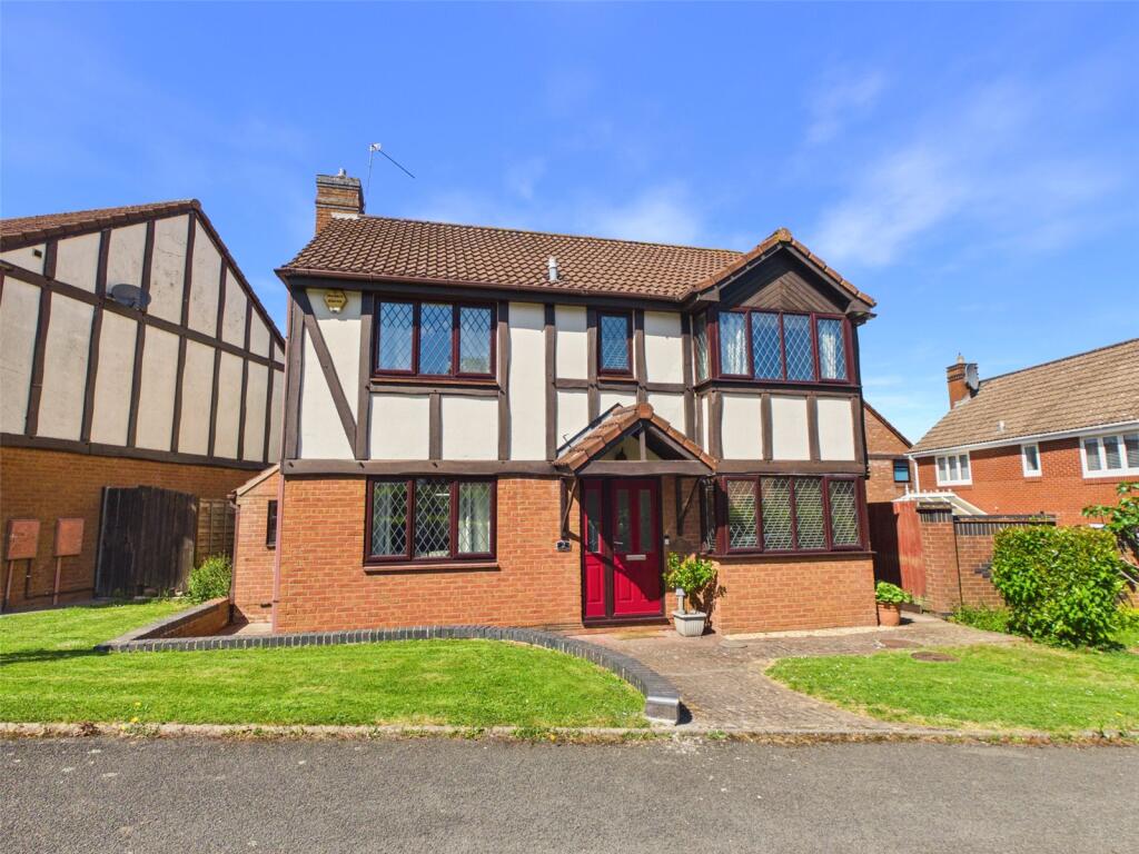 Main image of property: Snowberry Avenue, Home Meadow, Worcester, Worcestershire, WR4