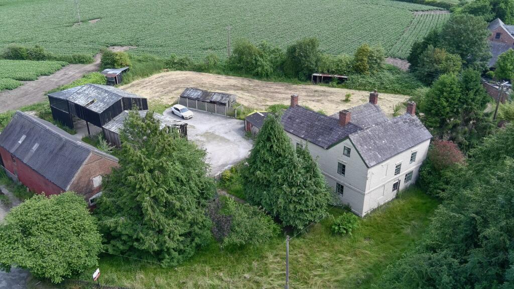 Main image of property: Swan Farm, Knutsford Road, Cranage, Crewe, Cheshire CW4 8EQ