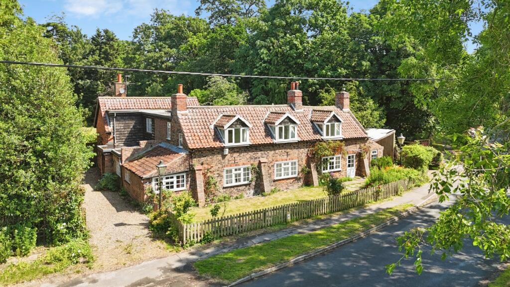 Main image of property: Back Lane, Burton Pidsea,  HU12 9AN