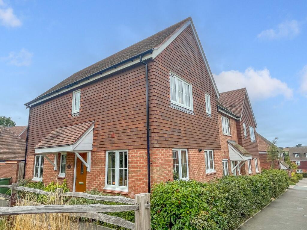 Main image of property: Lillybank Crescent, Battle, TN33