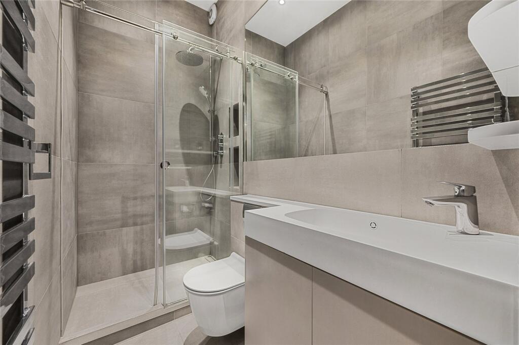 Apartment in London - More