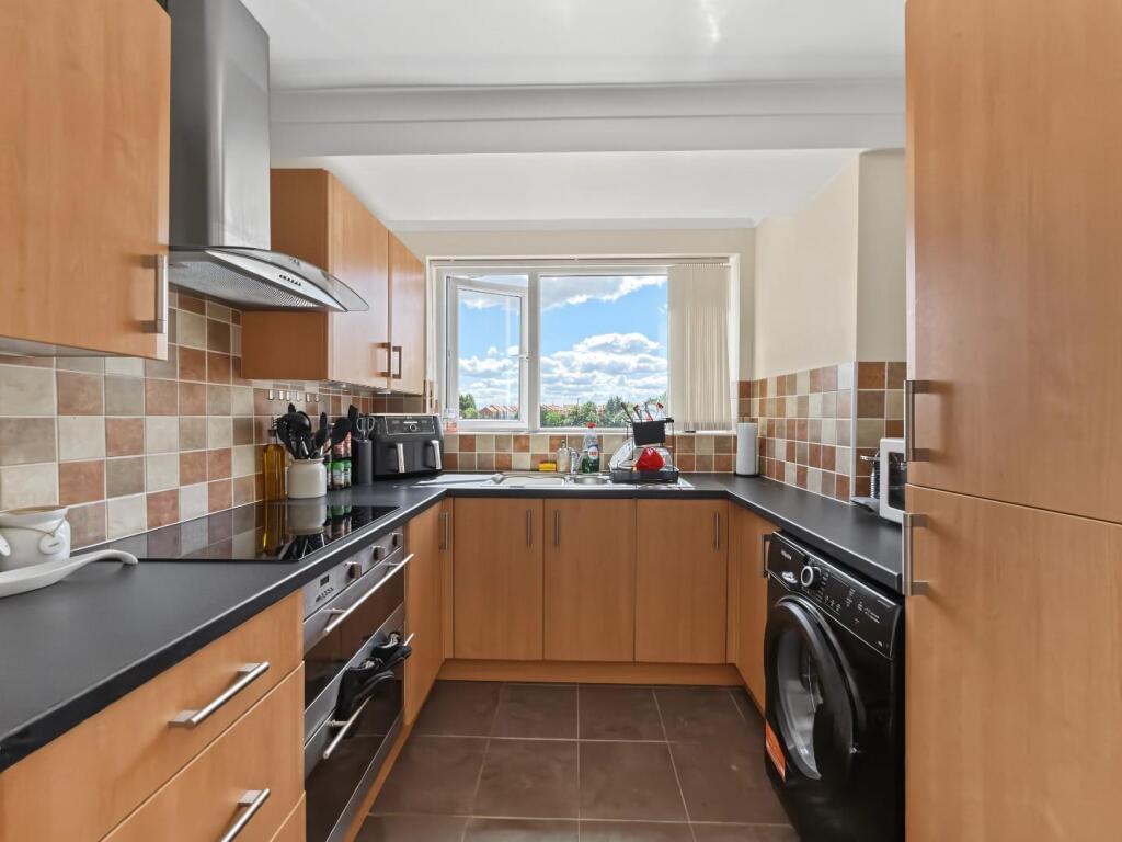 House in Northampton - View 4