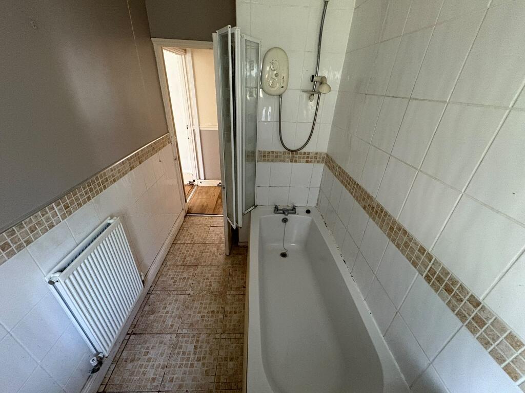 Apartment in Neath - View 3
