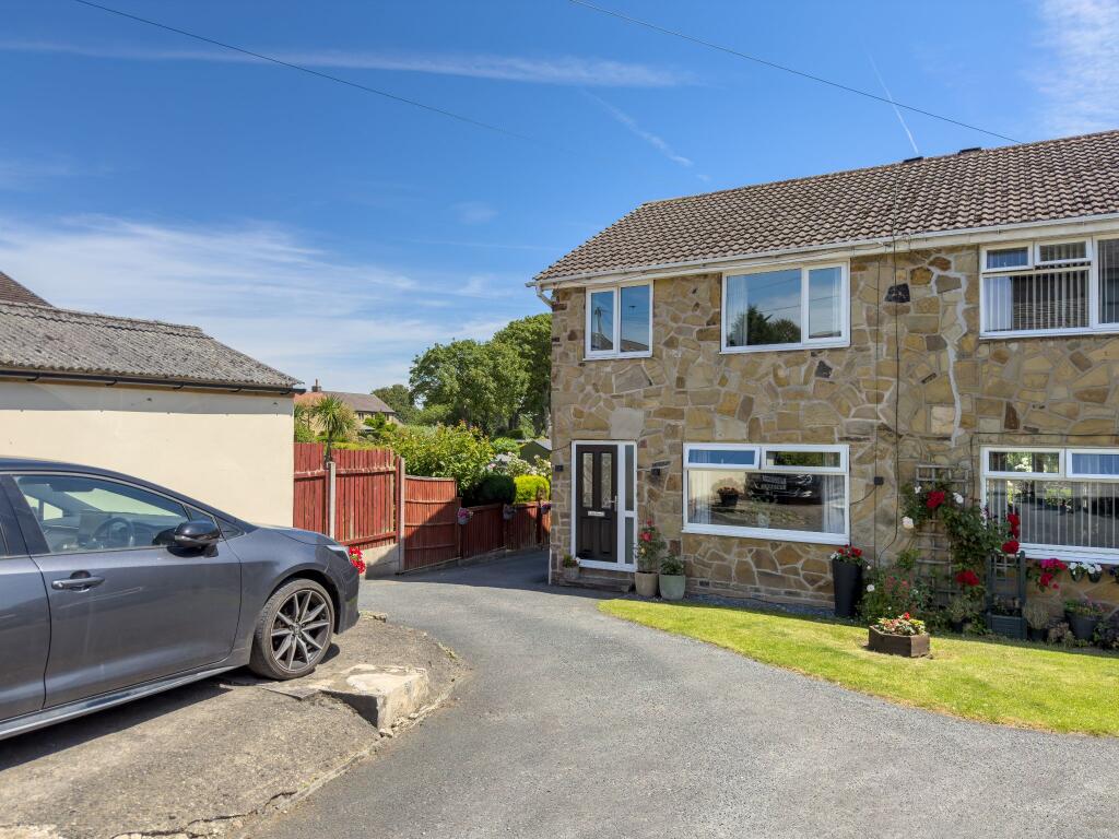 Main image of property: Smith House Lane, Hove Edge, HD6 2JY