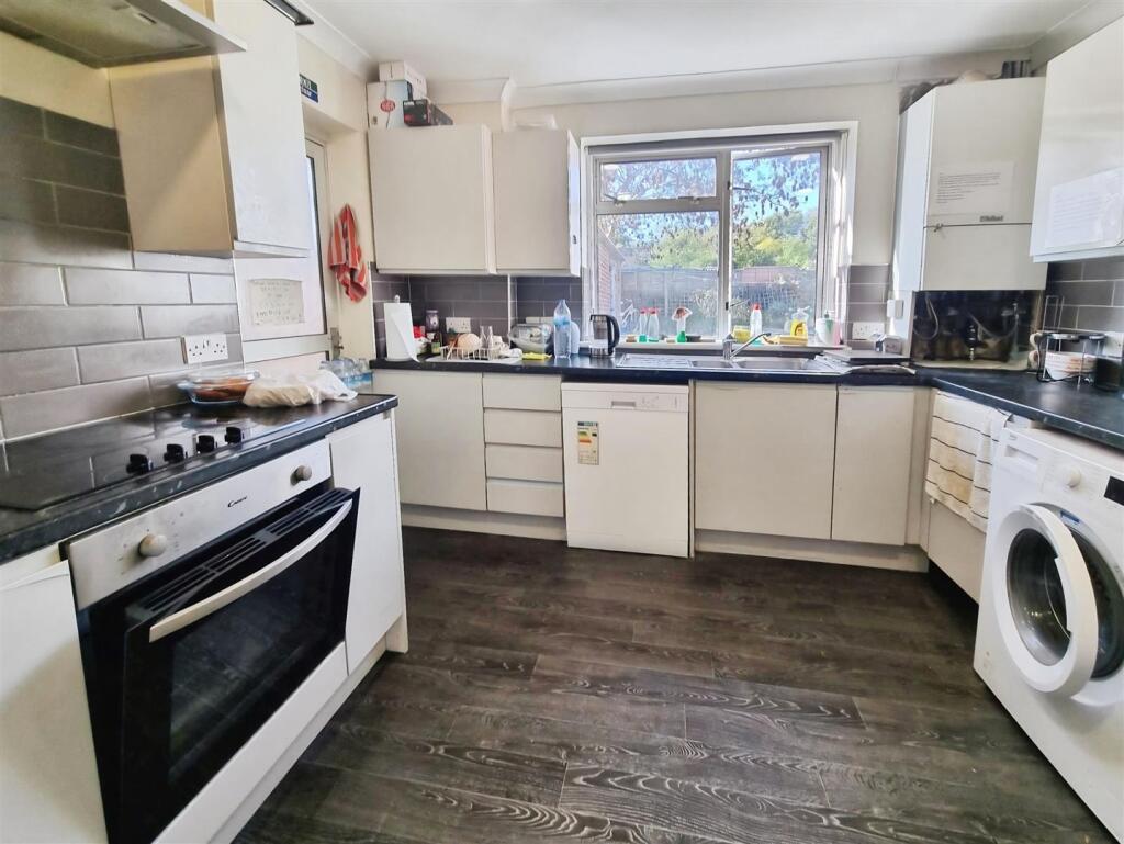 House in Dacorum, Hertfordshire - View 5