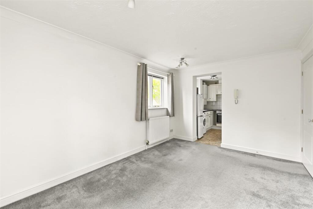 Milton Road, Harpenden photo 5