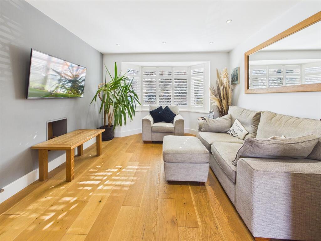 House in Kingston upon Thames - View 3