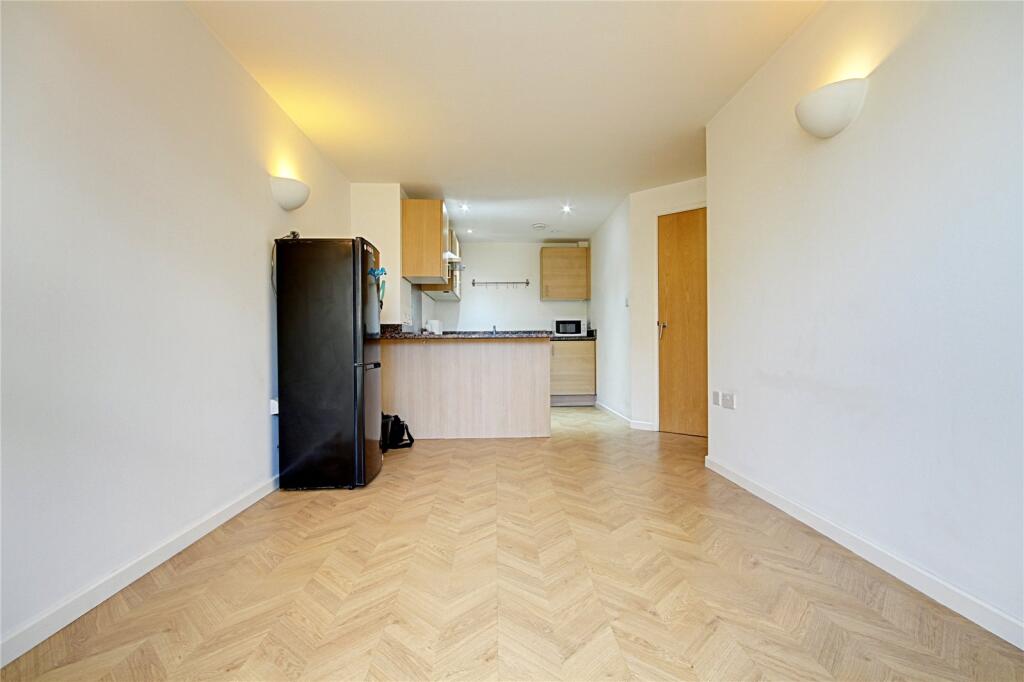 Main image of property: Silver Street, Enfield, EN1