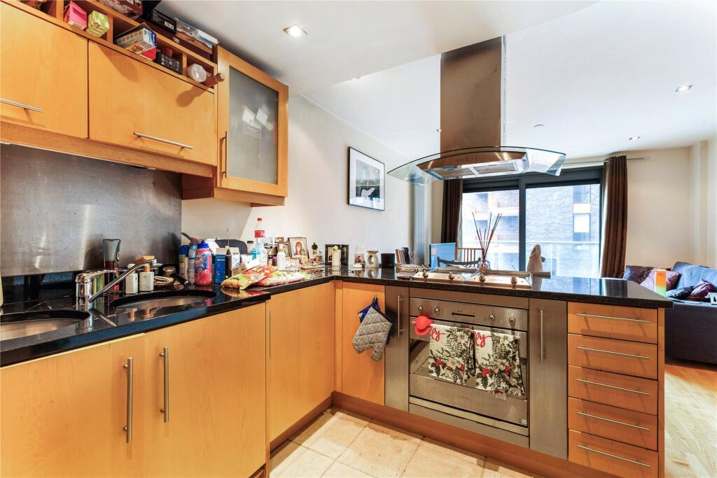 Apartment in London - View 5