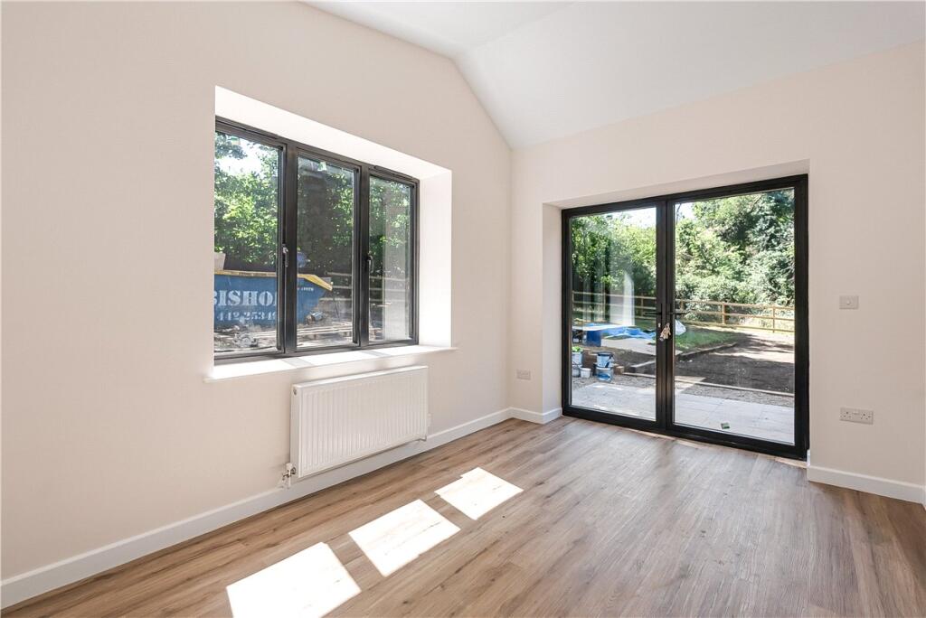 House in St Albans, Redbourn - View 3