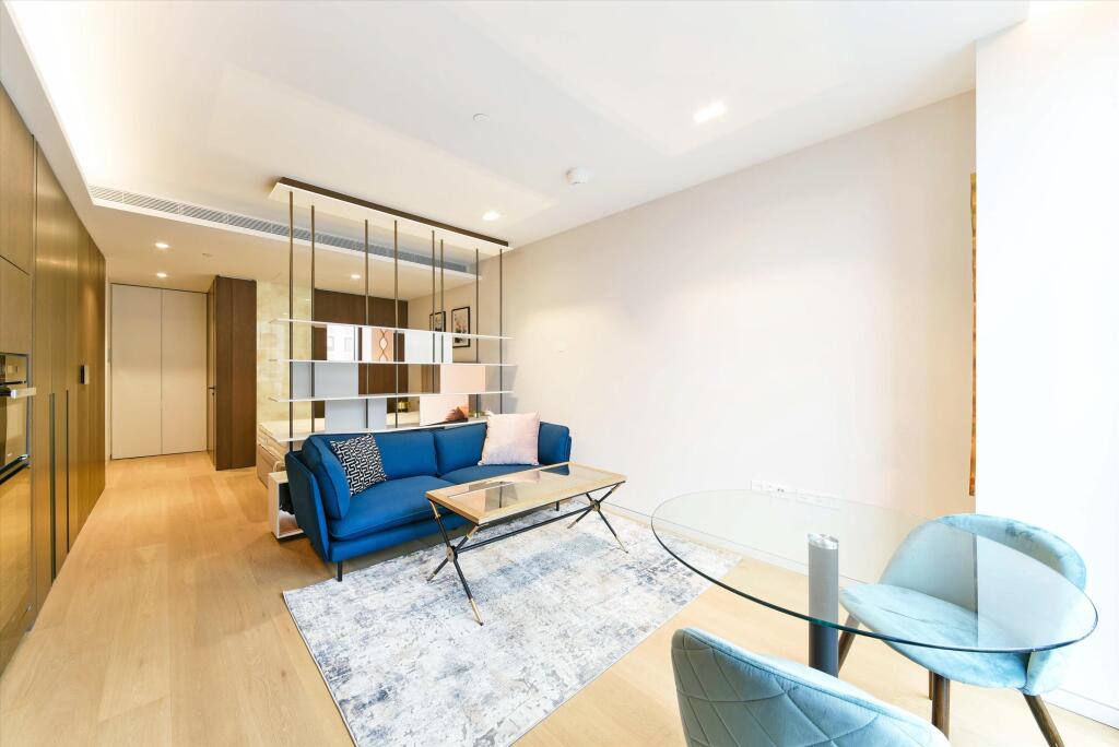 Studio flat for rent