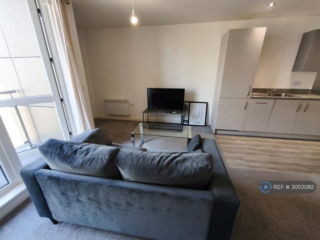 Apartment in Manchester - View 4