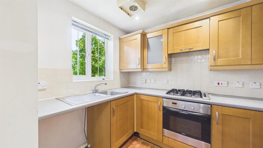 House in Dudley, West Midlands - View 2