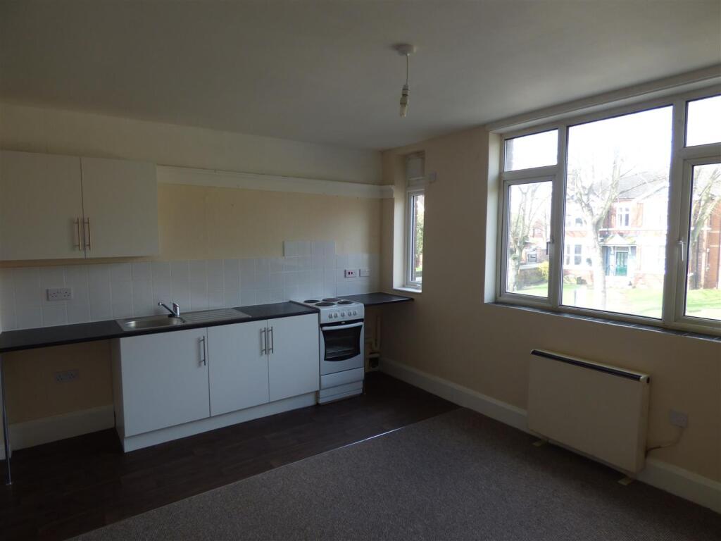 Main image of property: Derby Road, Long Eaton, NG10 1LU