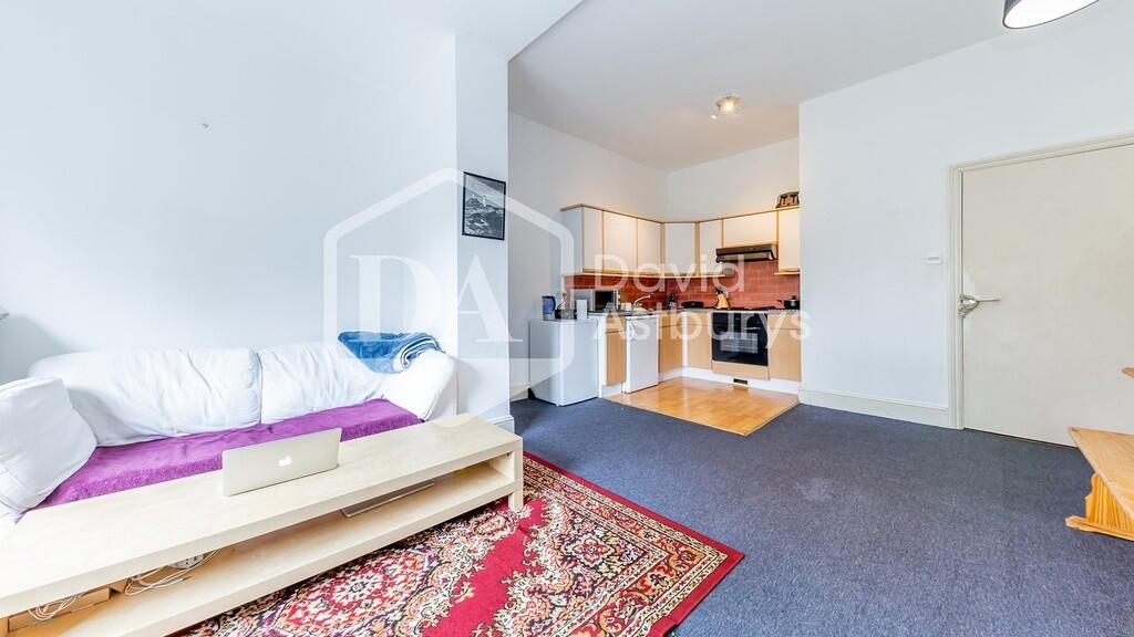 Apartment in London - View 2