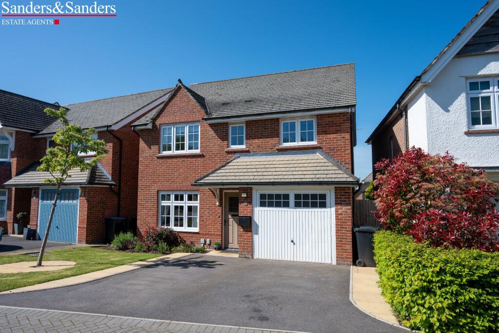 Main image of property: Kinnersley Road, Alcester, B49