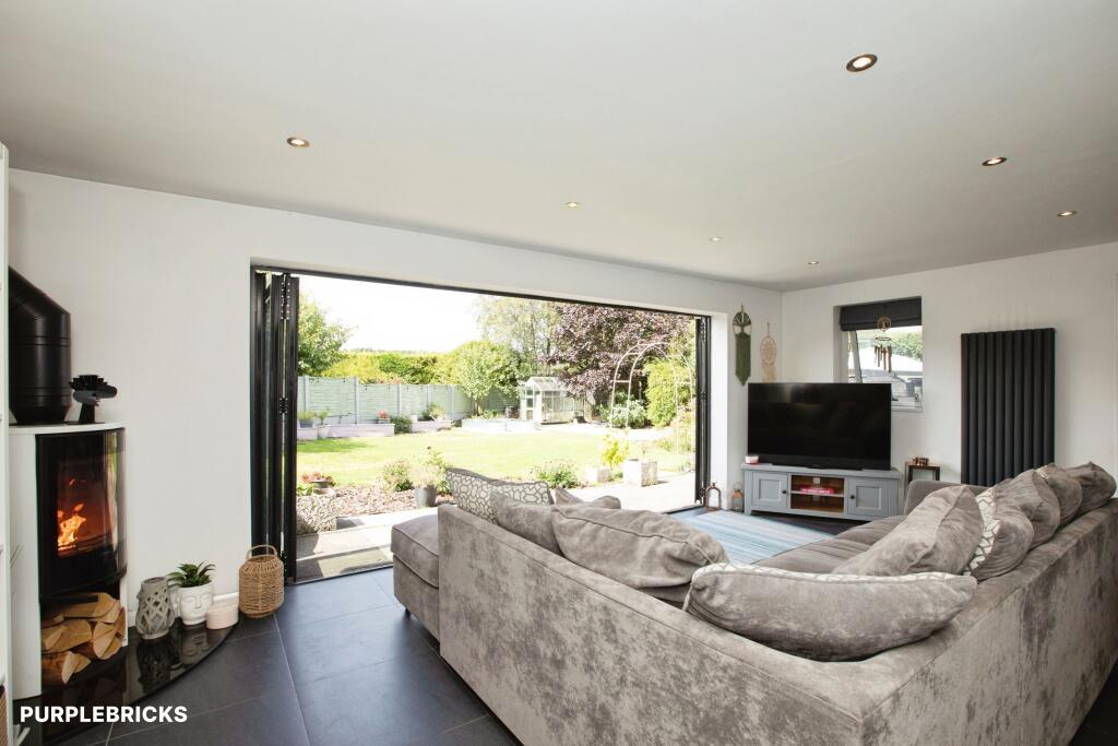 Chapman Road, Darwen, BB3 photo 3