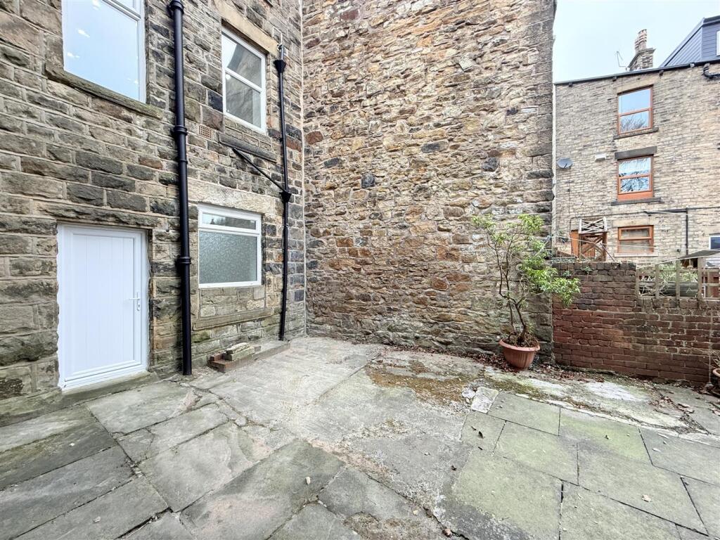 Egerton Street, Mossley photo 4