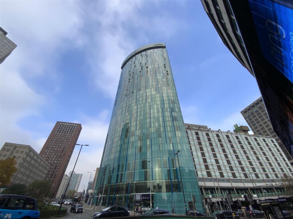 Main image of property: Beetham Tower, Birmingham City Centre
