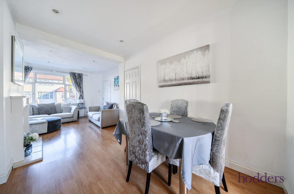 House in Runnymede, Addlestone - View 2