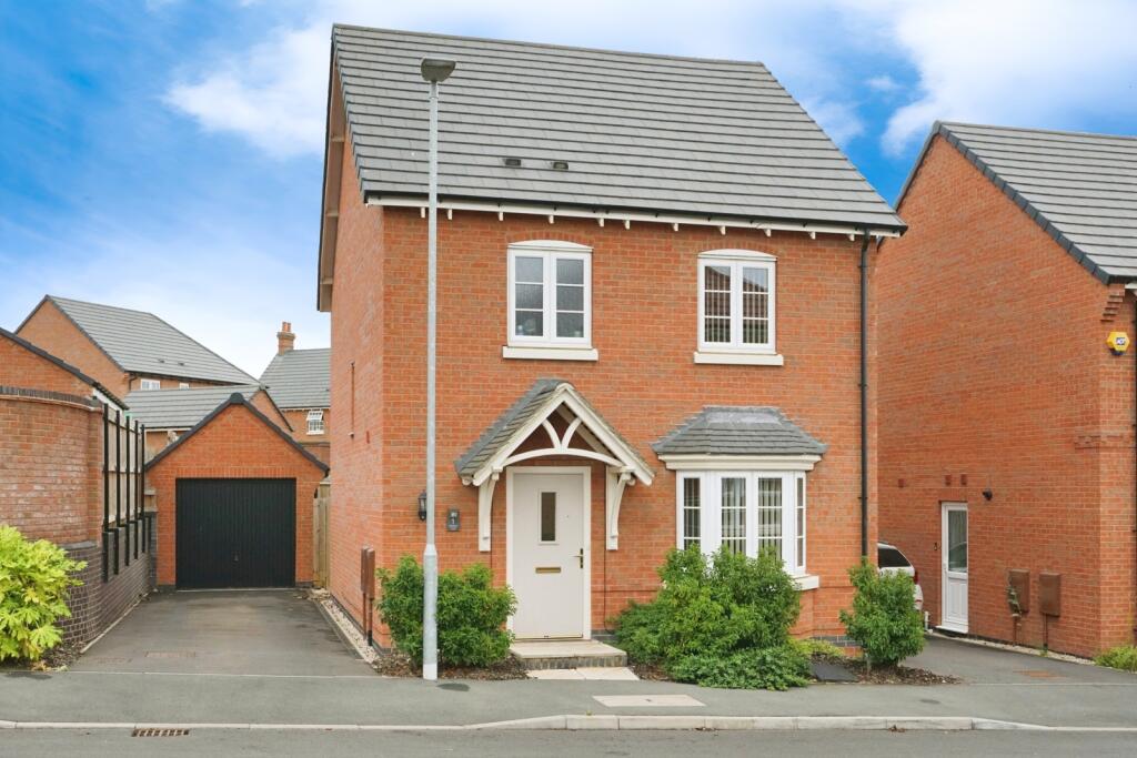 3-bed detached on Harper Lane, Hugglescote, Coalville, Leicestershire, LE67, £300,000