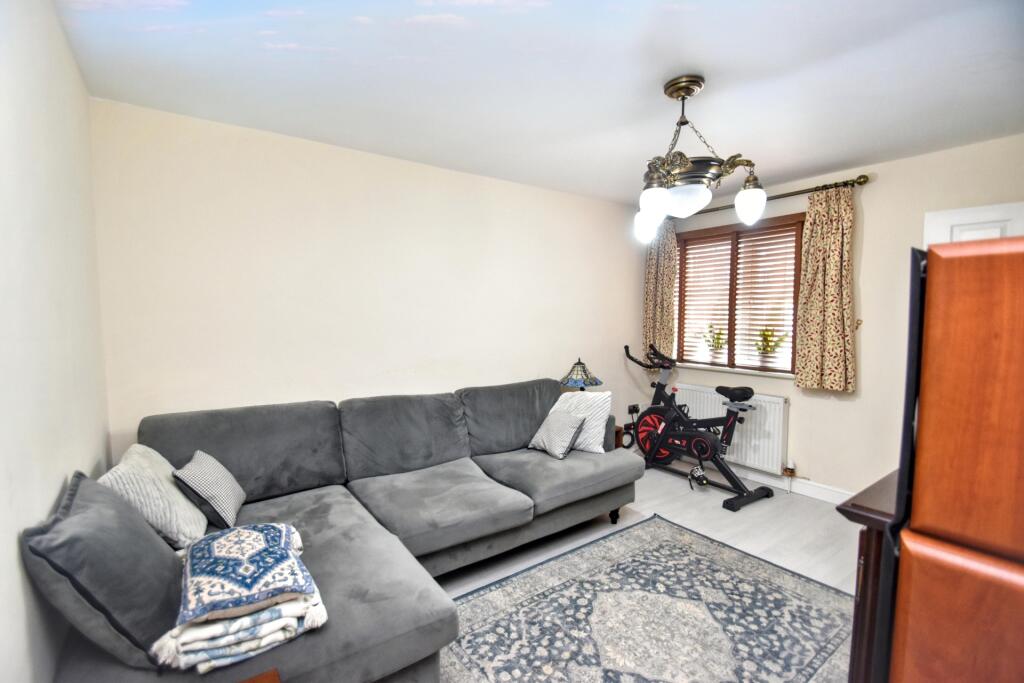 House in Peterborough - View 5