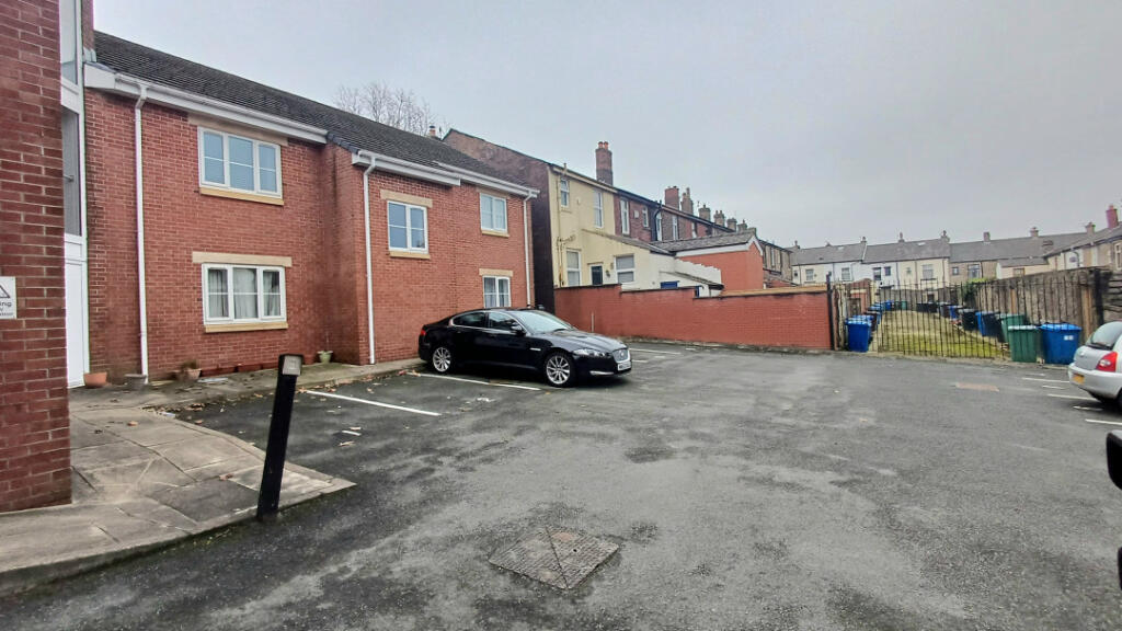 Apartment in Bury, Greater Manchester - More