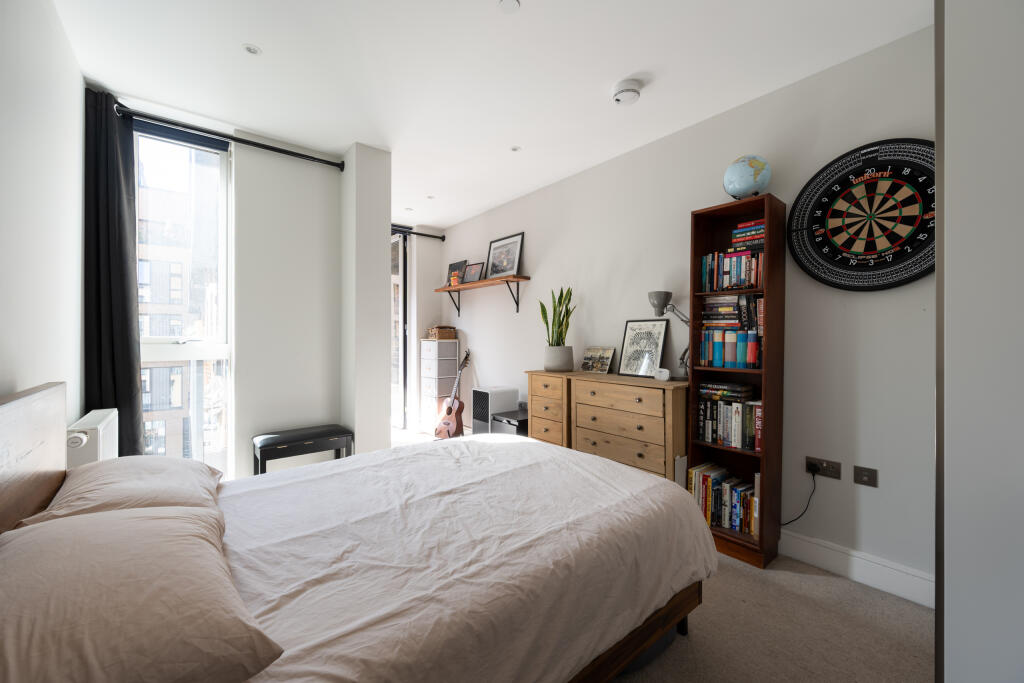 Apartment in London - View 5