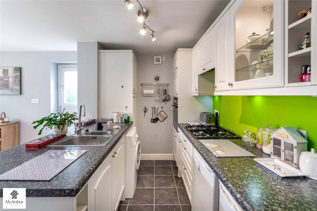 Fleming Way, Flanderwell, Wickersley, South Yorkshire, S66 photo 4