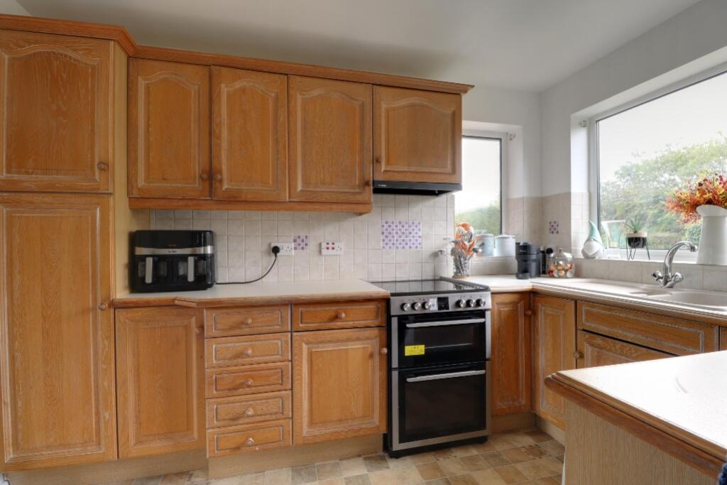 House in Nottingham - View 5