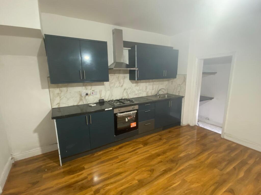 1 bedroom house share for rent